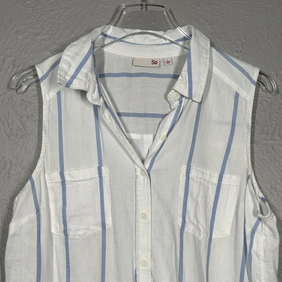 SO Women's Sleeveless Blue and White Striped Shirt Size Large - Picture 4 of 7